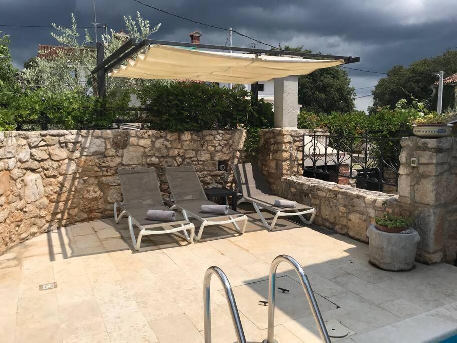 Saison Openning Prices Luxury Villa Nini With Fireplace, Private Pool, Bikes, Barbecue And Much More Poreč Eksteriør bilde