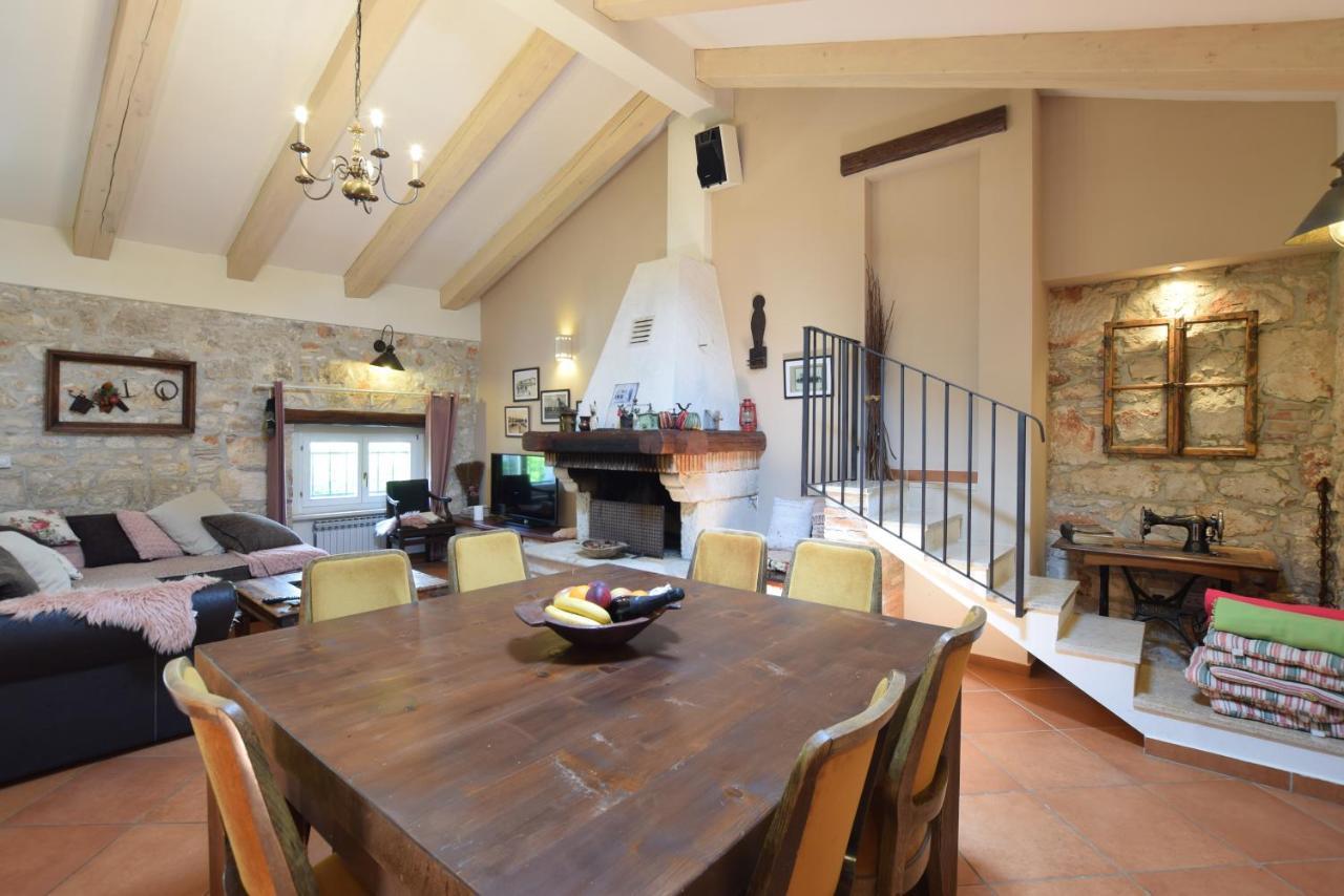 Saison Openning Prices Luxury Villa Nini With Fireplace, Private Pool, Bikes, Barbecue And Much More Poreč Eksteriør bilde