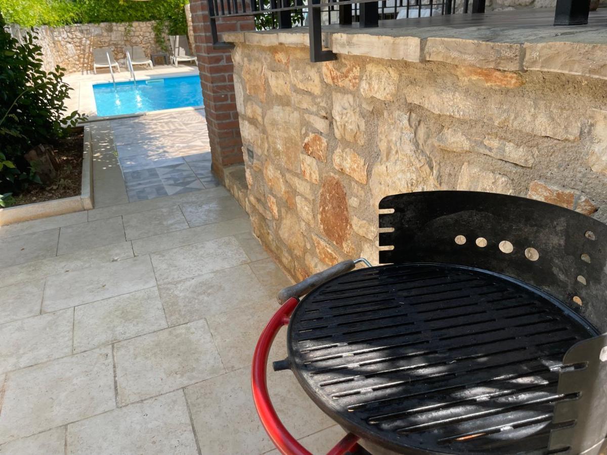 Saison Openning Prices Luxury Villa Nini With Fireplace, Private Pool, Bikes, Barbecue And Much More Poreč Eksteriør bilde